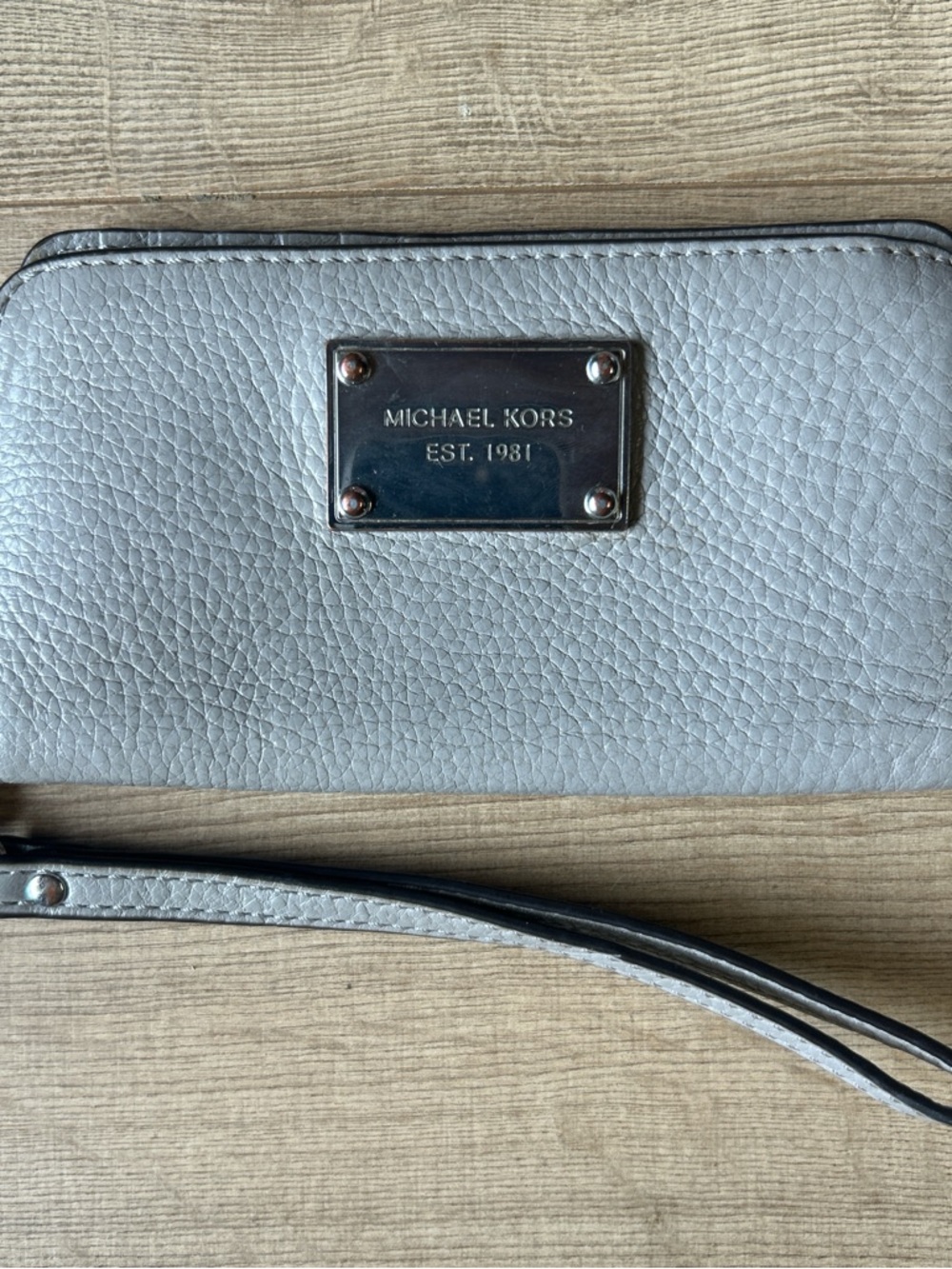 Michael Kors‎ Gray Pebbled Leather Logo Plaque Wristlet